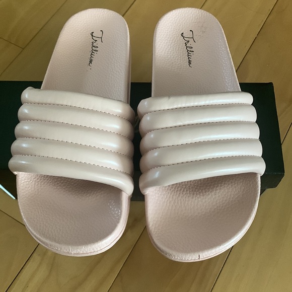 Trillium Marty pink tube slides size 9 - Picture 5 of 8